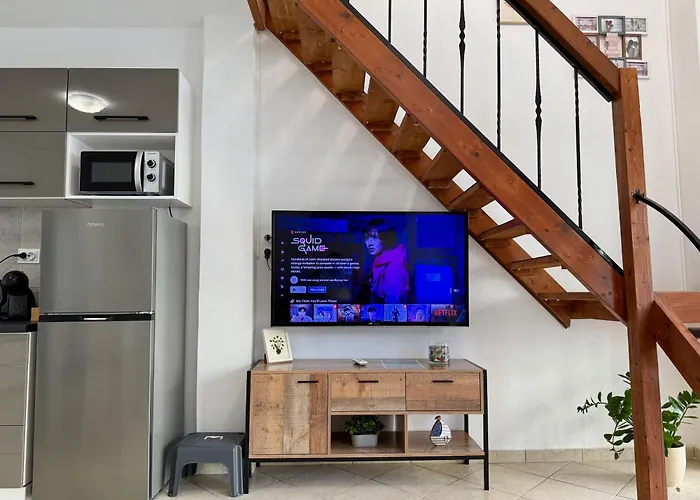 Polikseni Orfanidou Rhodes City