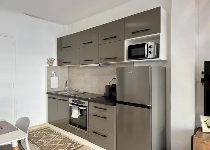 Polikseni Orfanidou Apartamento *